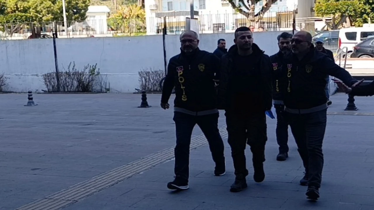 Polisi karşısında görünce intihara kalkışan 35 yıl hapis cezası bulunan şüpheli yakalandı