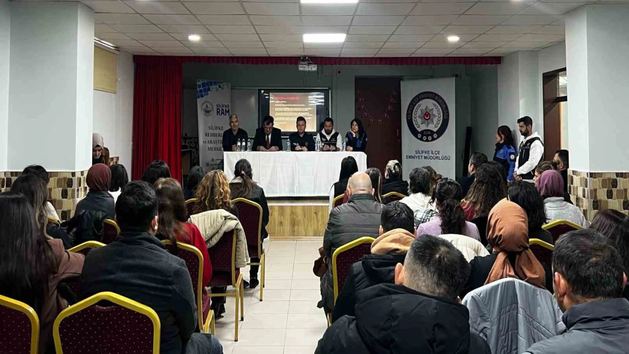Silifkede öğretmenlere bağımlılıkla mücadele konusunda bilgilendirme yapıldı