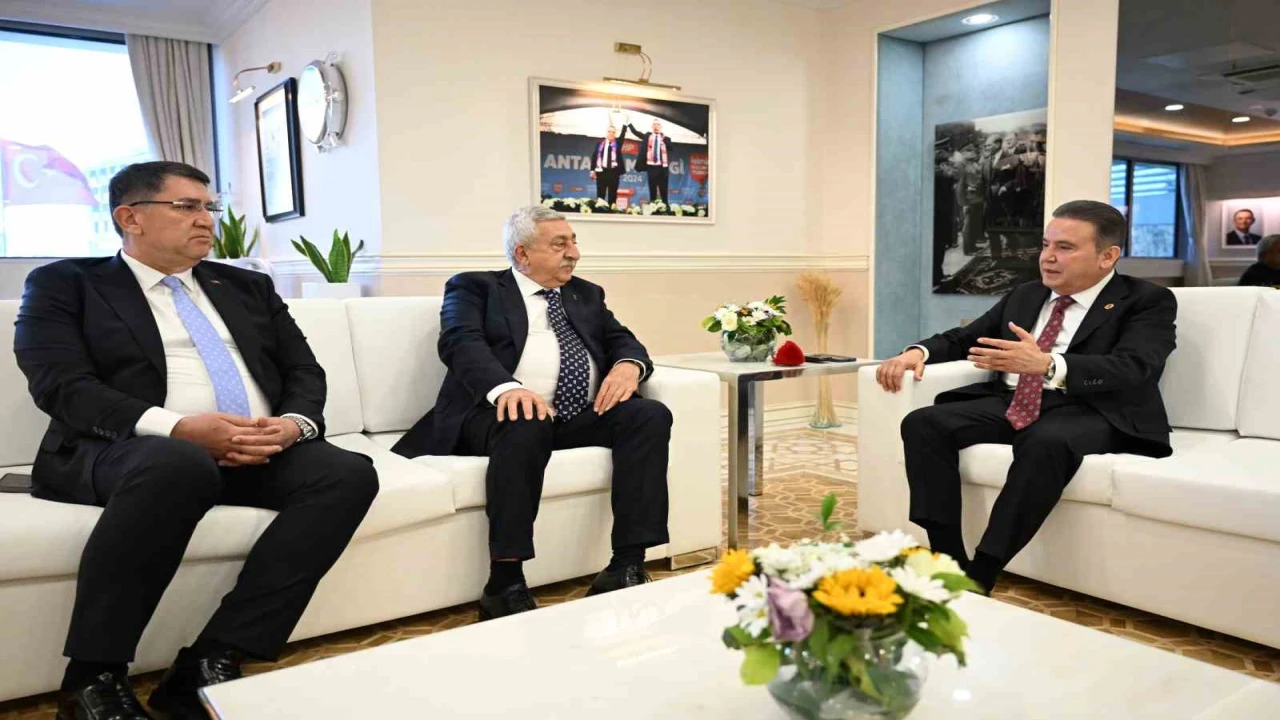 TESK Başkanı Palandökenden Başkan Böceke: ‘Türkiyede öncü bir belediye başkanısınız