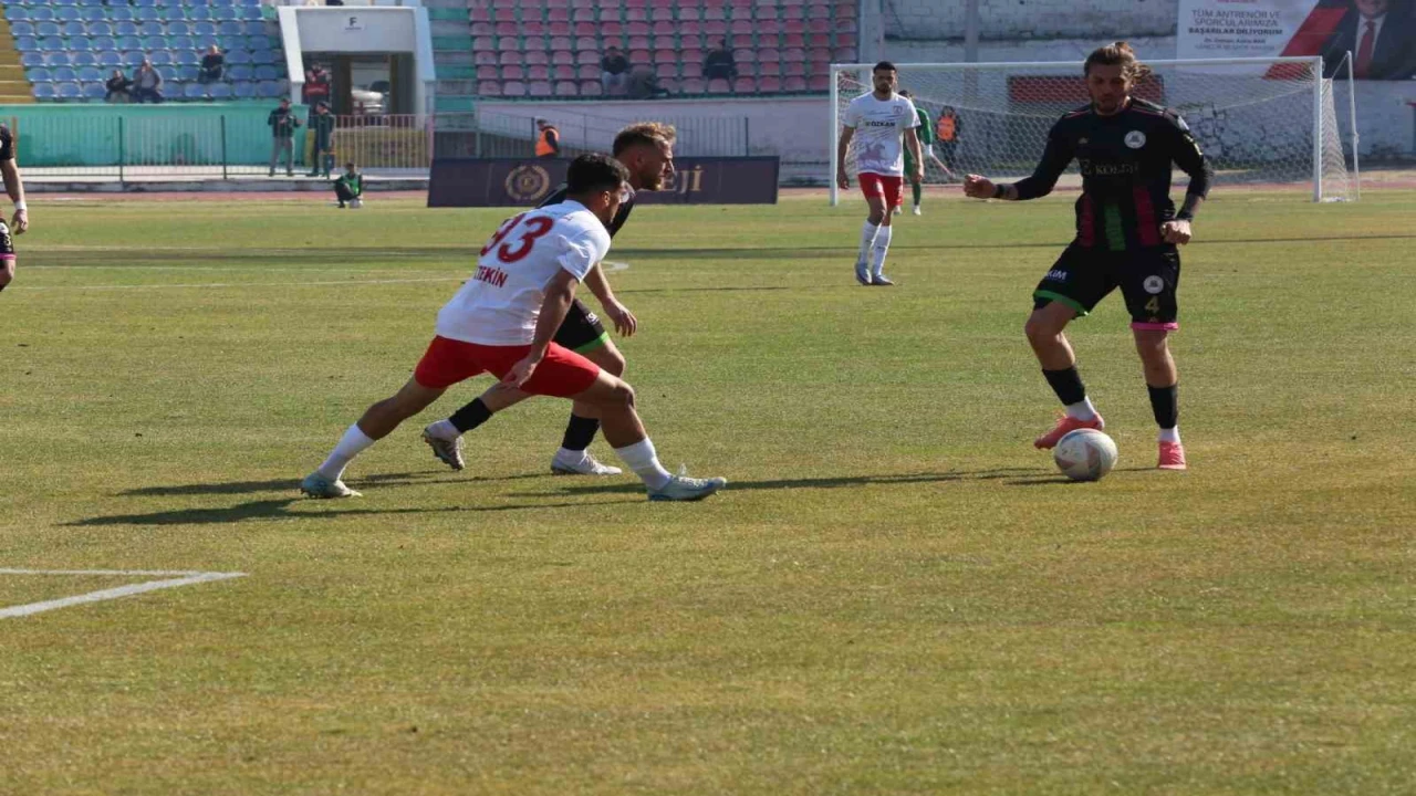 TFF 2. Lig: Isparta 32 Spor: 1 - Altınordu: 1
