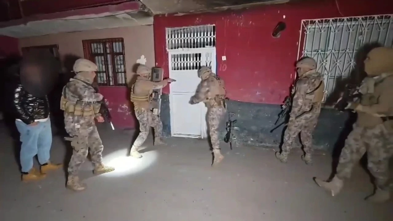 Uyuşturucu ticaretinden 7 kişi tutuklandı