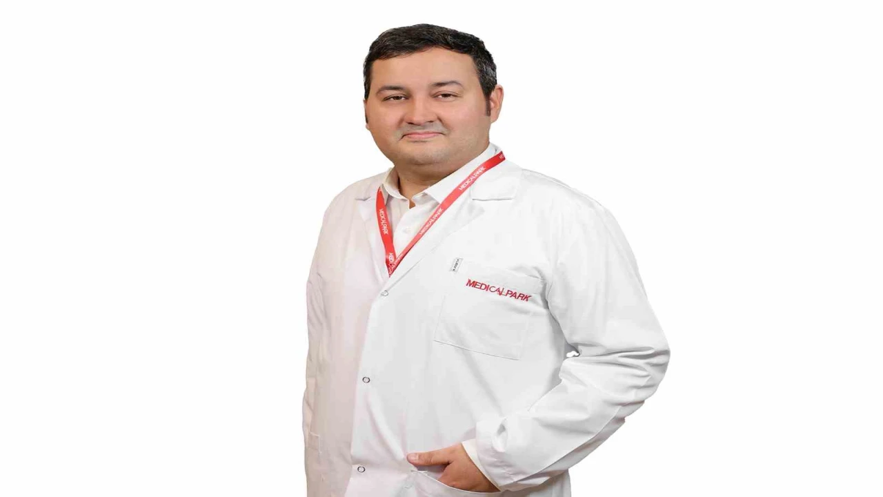 Uzm. Dr. Aşık: Genç yaşta görülen bel ağrıları romatizma kaynaklı olabilir