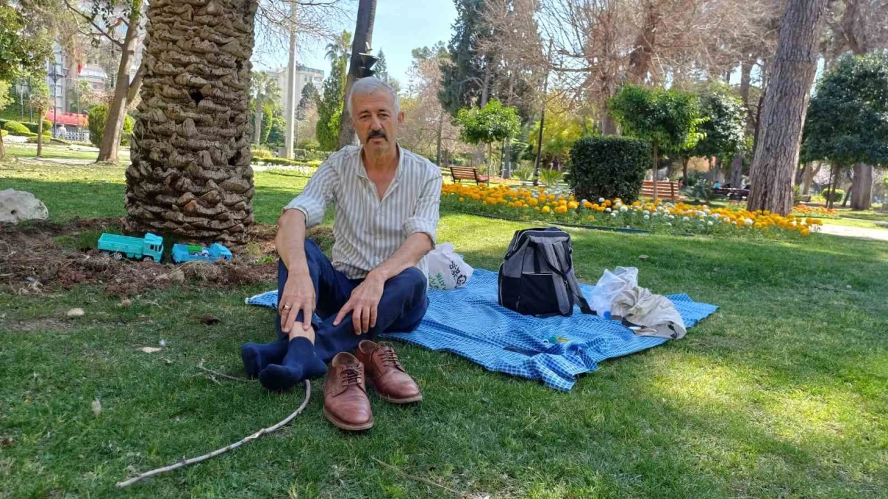 96 yılın en sıcak Mart ayında Adana sokakları boş kaldı