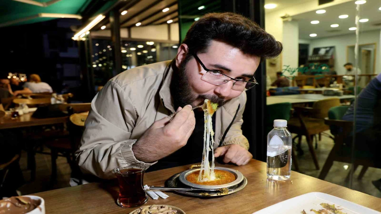 Adanada iftar sonrası tatlıcılara rağbet arttı