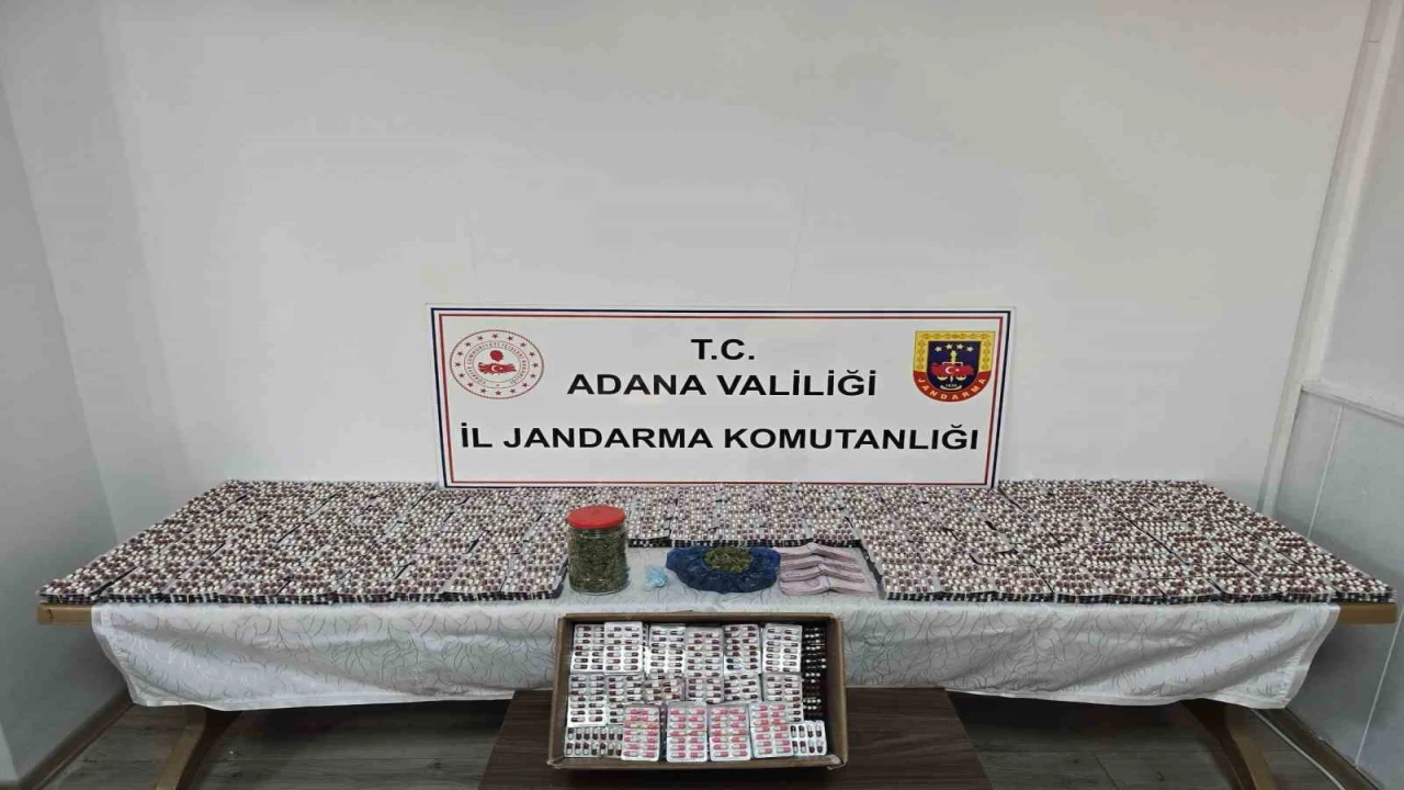 Adanada uyuşturucu tacirlerine operasyon: 9 tutuklama