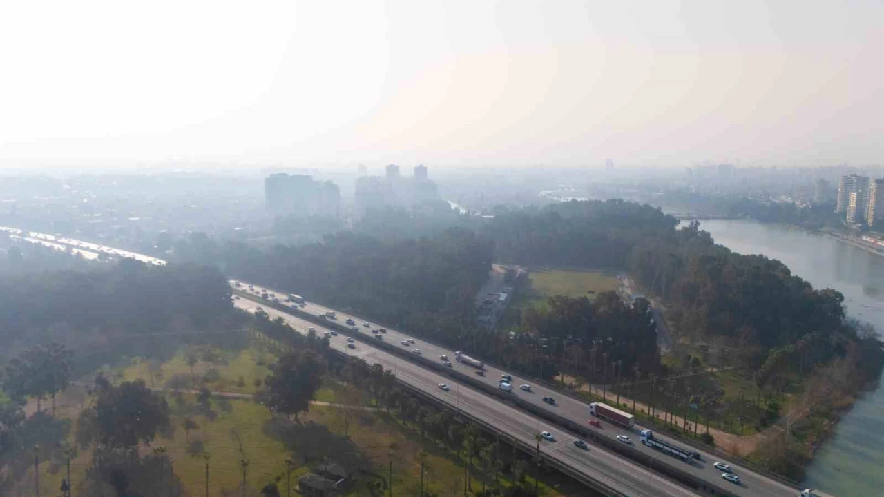 Adanalılar güne sisle uyandı