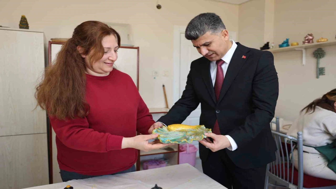 Akdeniz Belediyesinin Kültür ve Sanat Kurslarına yoğun ilgi