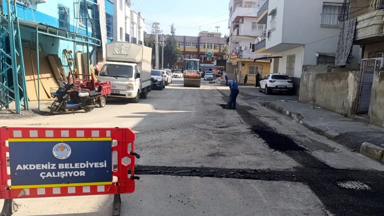 Akdenizde yapılanmanın arttığı bölgelerde yeni yollar açılıyor