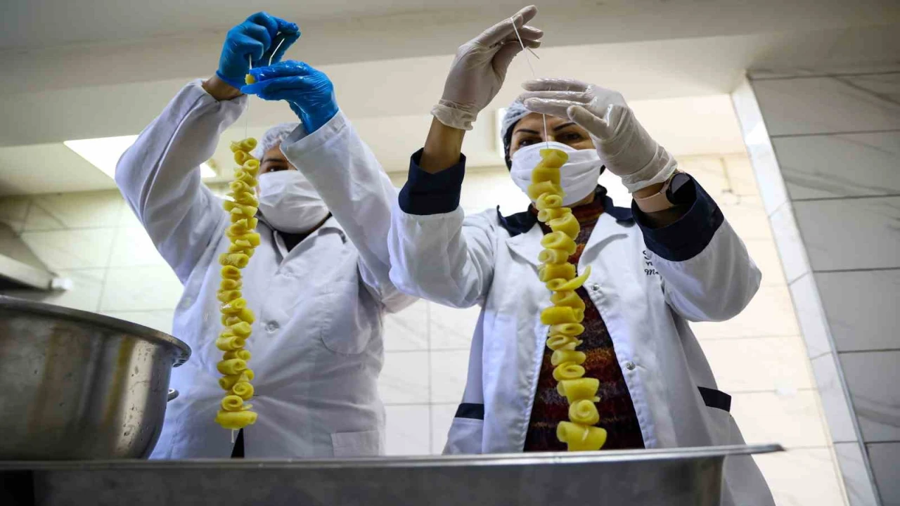 Antalya Büyükşehir Belediyesinden kadınlara üretim desteği