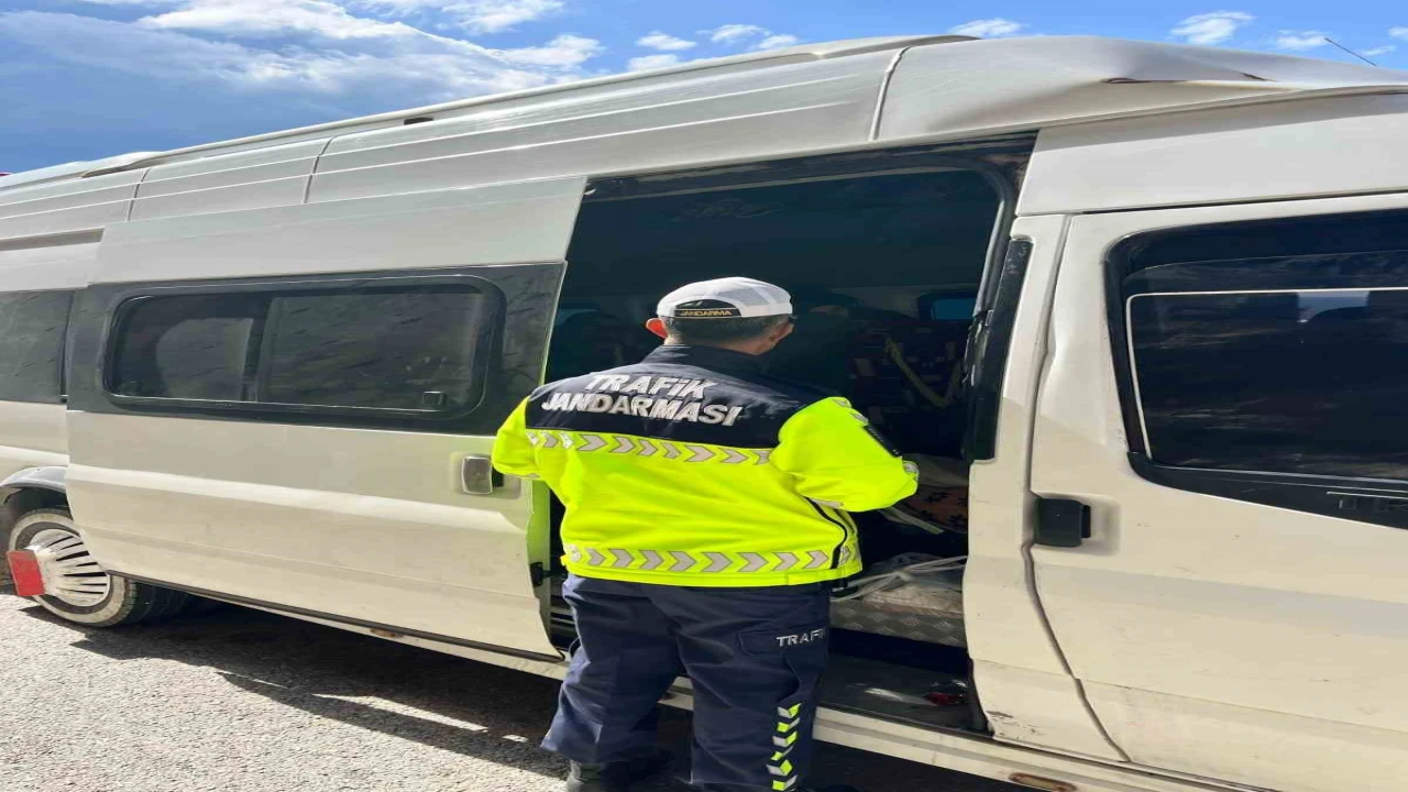 Antalyada toplu taşıma denetimi: 45 sürücü ve yolcuya ceza