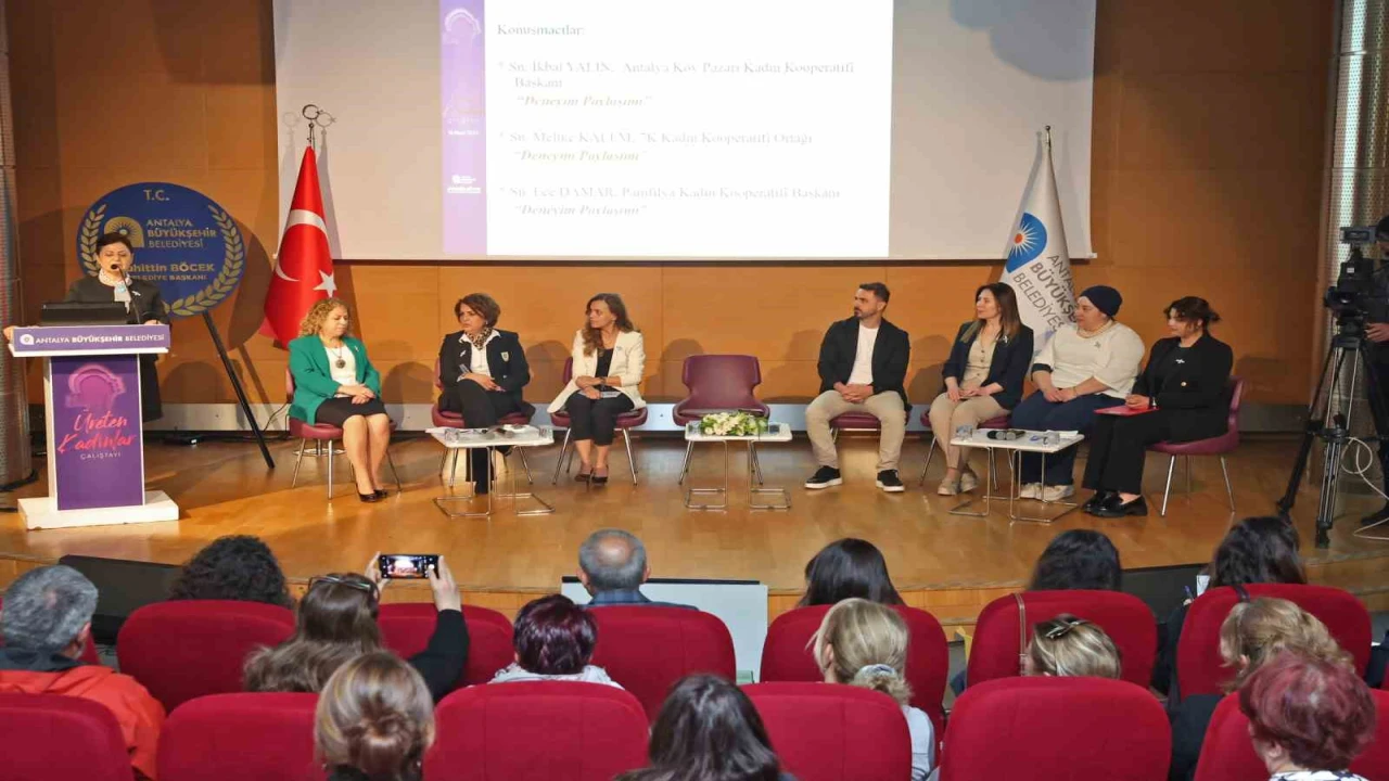 Antalyada Üreten Kadınlar Çalıştayı düzenledi