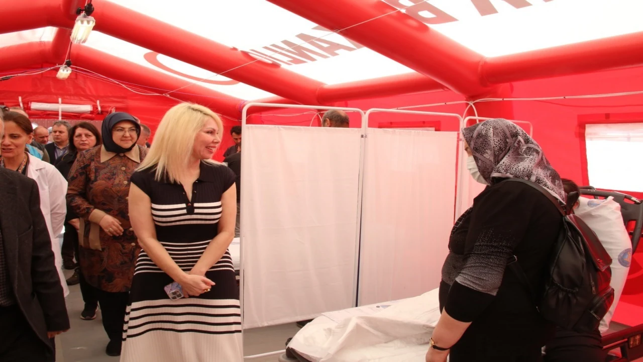 Antalyadaki hastane yangınında bazı ameliyatlara ara verilmeden devam edilmiş