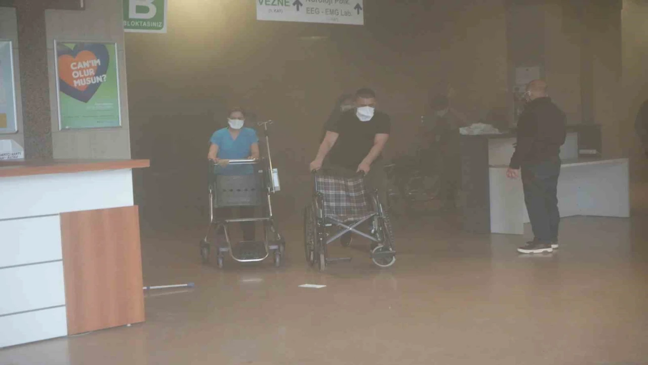 Antalyadaki hastane yangınında tahliye ve sevk edilen hasta sayısı belli oldu