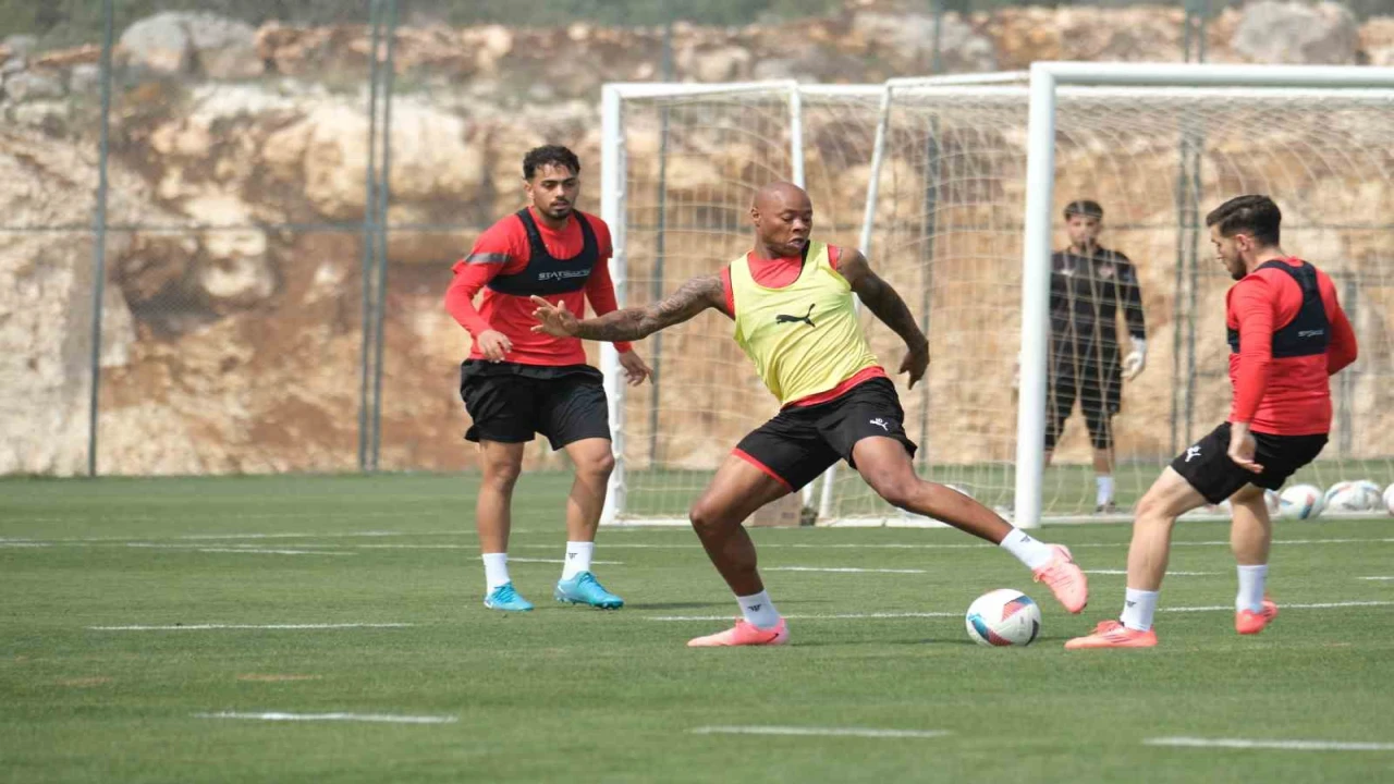 Atakaş Hatayspor, Kayserispor maçı hazırlıklarına başladı