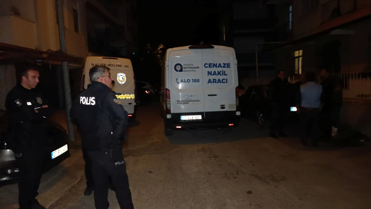 Aynı evden 2 ayda 3 ayrı cenaze çıktı