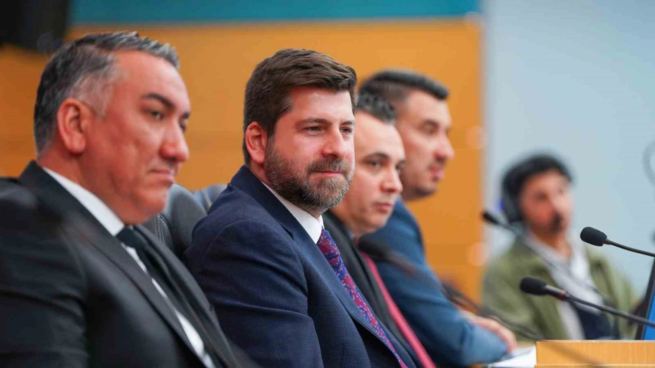 Başkan Boltaç: Tarsusun sokakları son model temizlik araçları ile temizlenecek