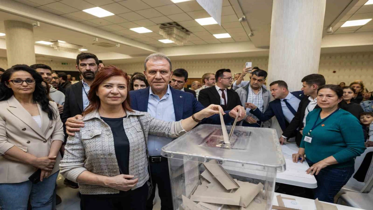 Başkan Seçer, CHPnin cumhurbaşkanı adayını belirlemek için oy kullandı