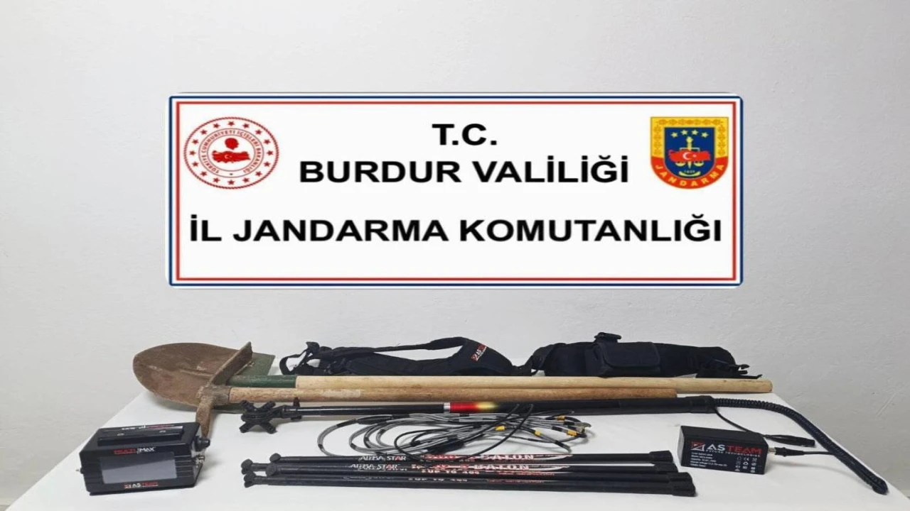 Burdurda kaçakçılık ve uyuşturucu operasyonlarında 3 tutuklama