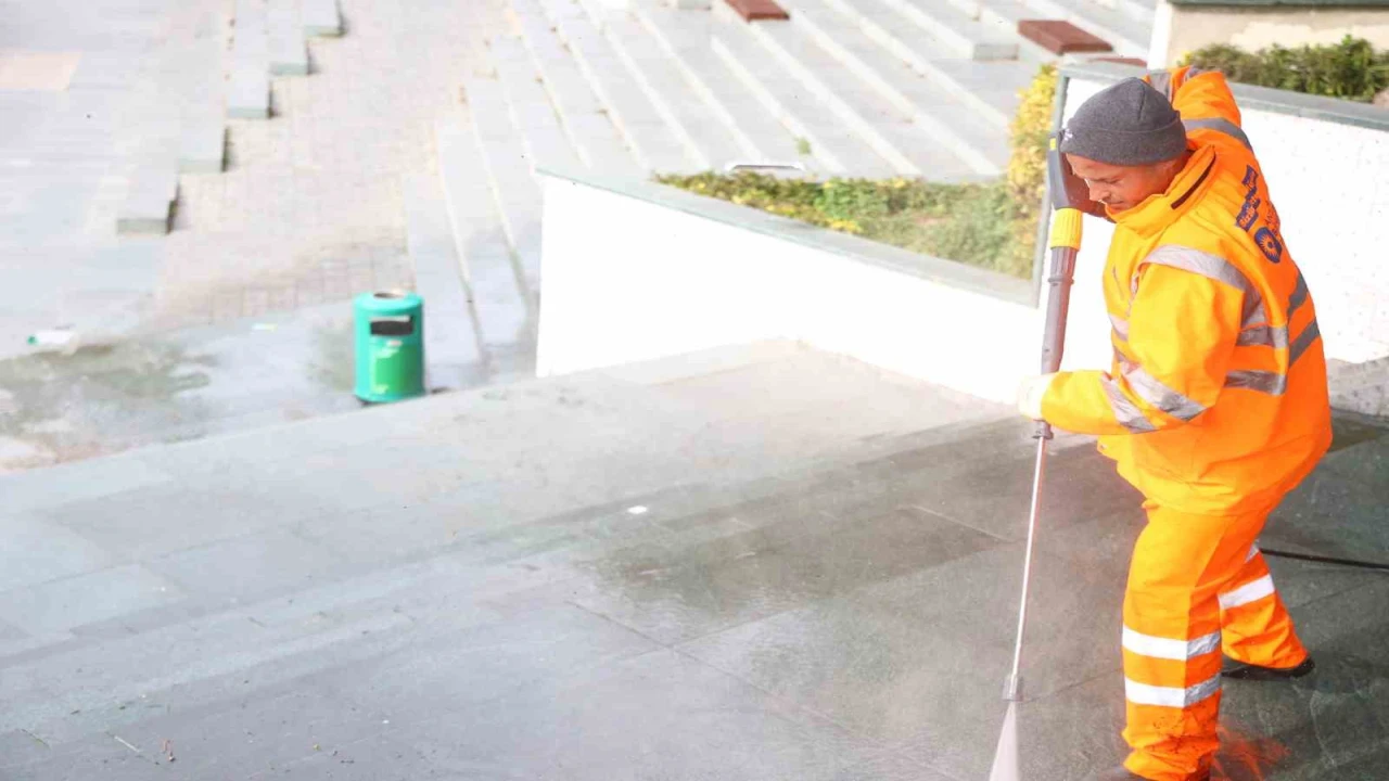 Büyükşehir temizlik envanterini genişletiyor