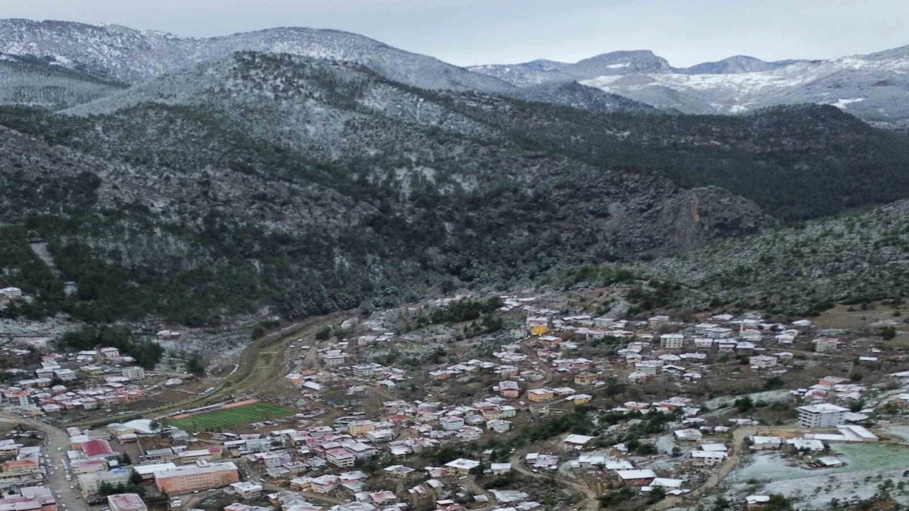 Fekede kar görsel şölen sundu