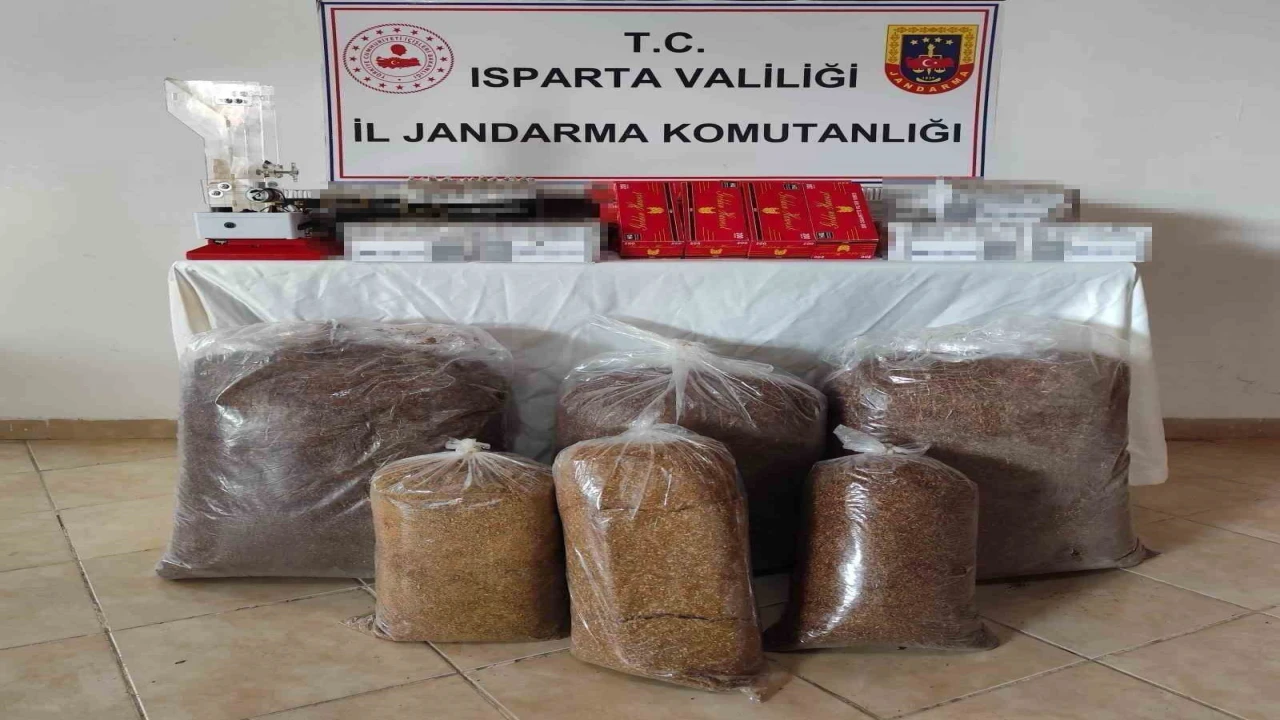 Ispartada 71 bin 520 makaron ve 57 kıyılmış tütün ele geçirildi
