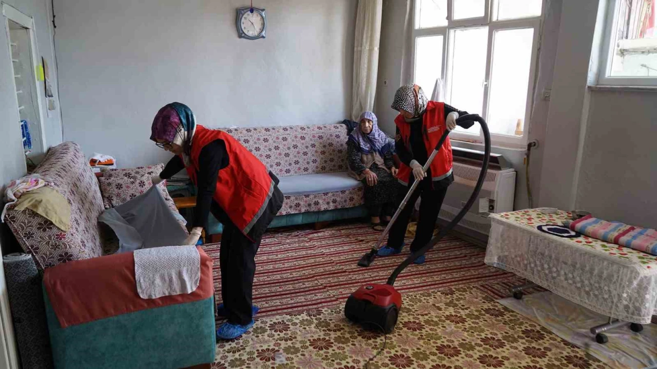 Kahramanmaraşta yaşlılara şefkat eli