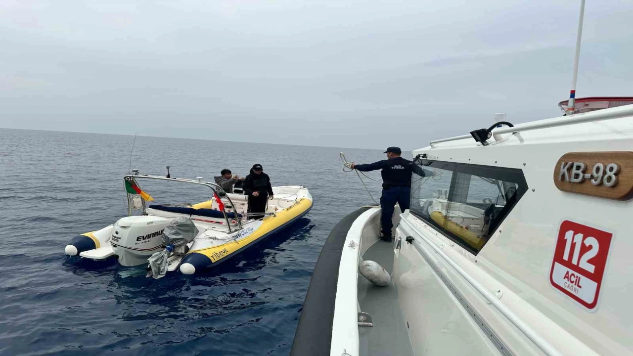 Kaşta düzensiz göçmen kaçakçılığı operasyonunda 2 kişi tutuklandı