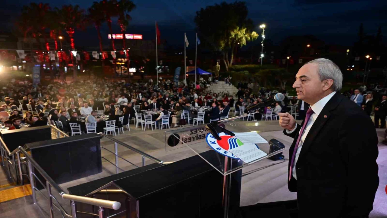 Kepez Belediyesi Kadir Gecesinde iftarda buluştu