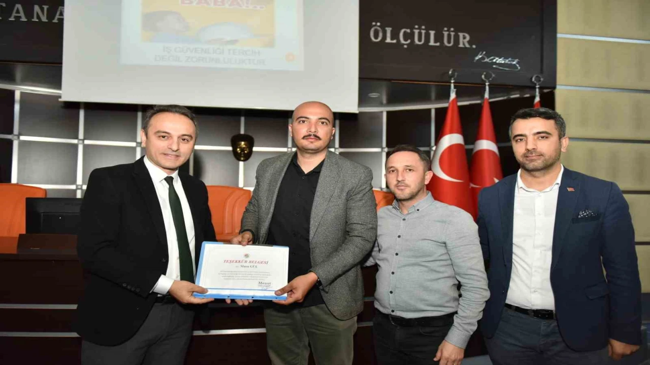 Kepezde iş güvenliği kurallarına uyan personele teşekkür belgesi