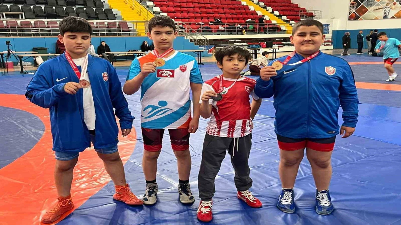 Kepezin güreşçileri birinci oldu