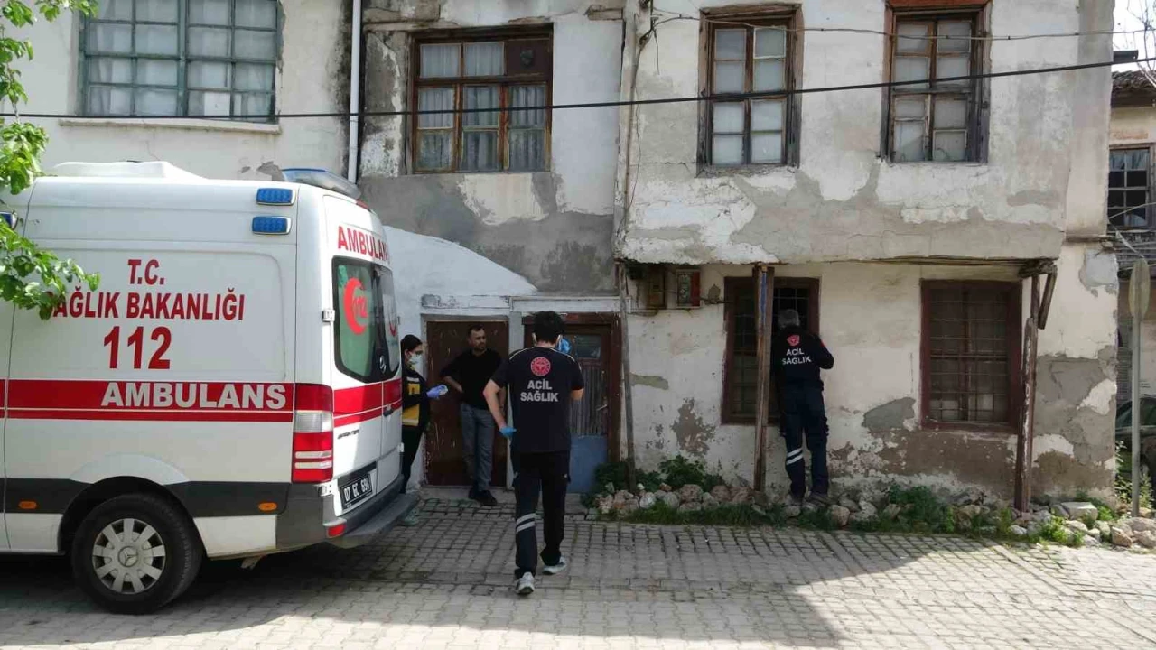 Komşusu camdan seslendi, cevap gelmeyince öldüğü ortaya çıktı