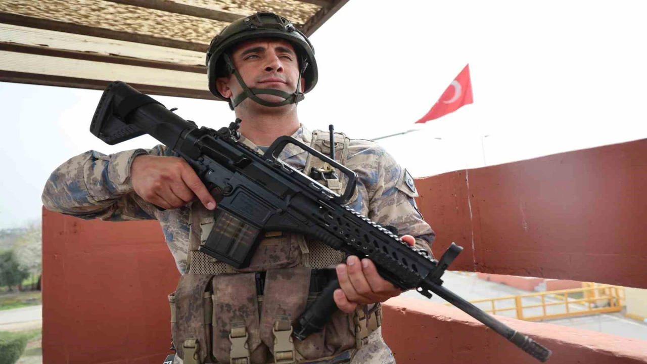 Mehmetçik bayramda da Gök Vatan nöbetinde