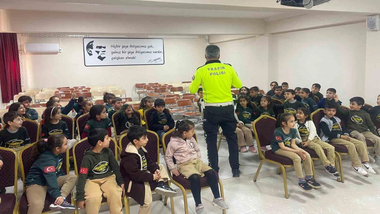 Mersinde çocuklara yönelik Trafik Güvenliği eğitimleri