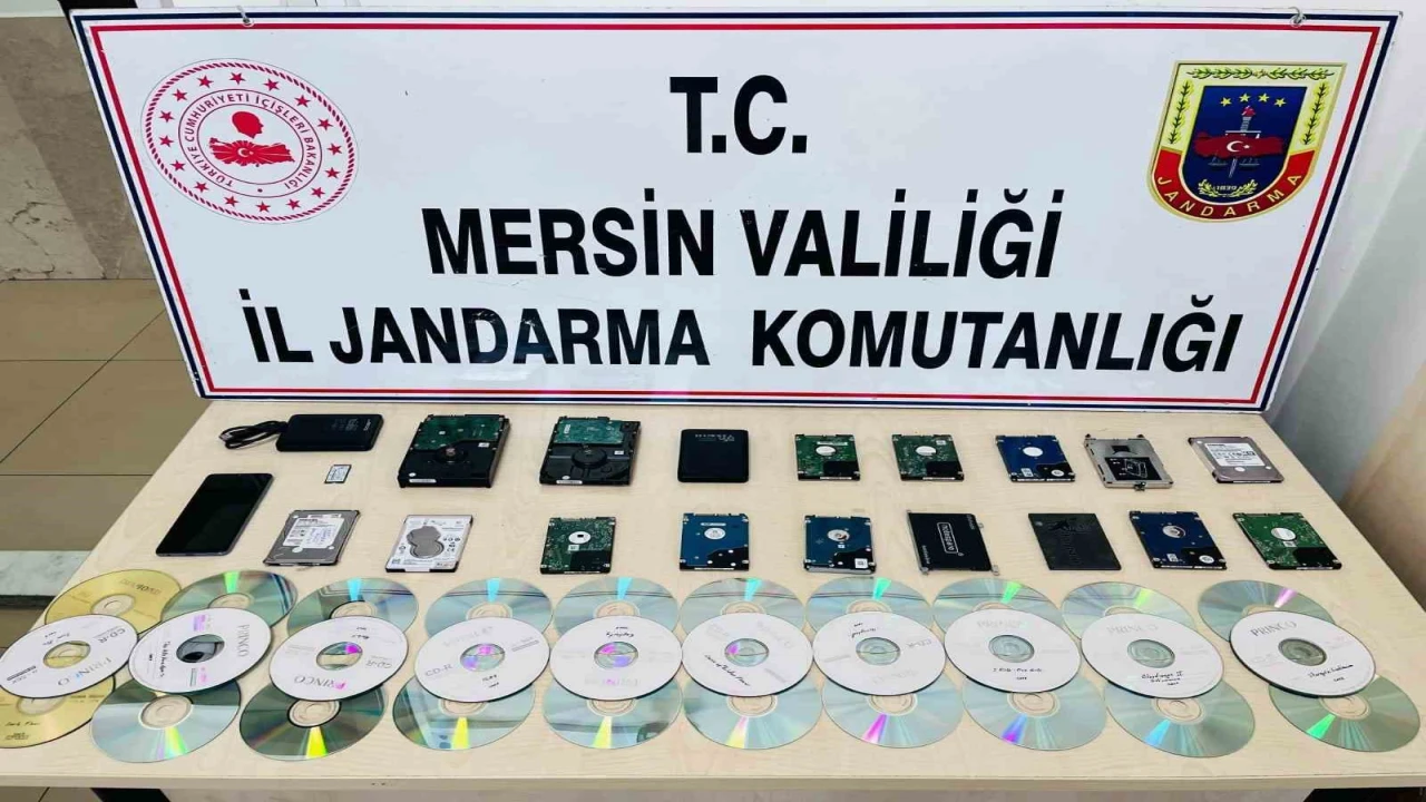Mersinde müstehcenlik operasyonu: Şüpheli 19 hard diskle yakalanıp tutuklandı