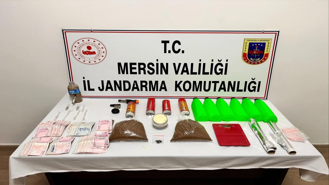 Mersinde uyuşturucu taciri 2 şüpheli yakalanıp tutuklandı