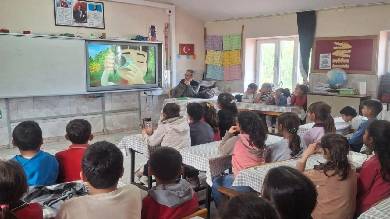 Öğrencilere ormanın önemi anlatıldı