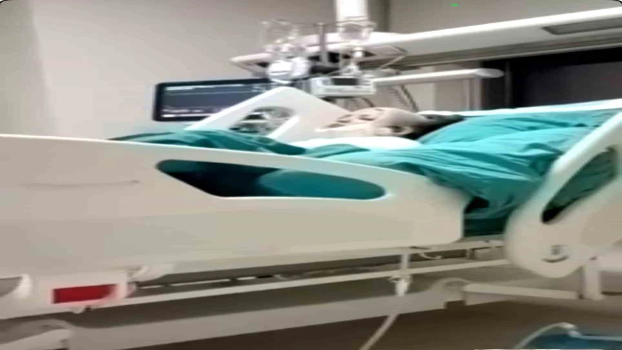 Okulda ısındığı sırada kıyafetleri tutuşan öğrenci ağır yaralandı