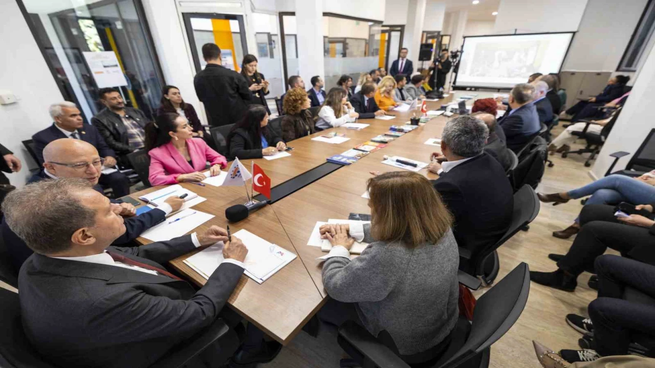 Seçer: Bu kentte huzur, barış, kardeşlik var