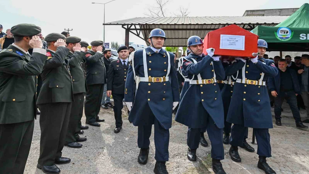 Serikte terör gazisi törenle defnedildi