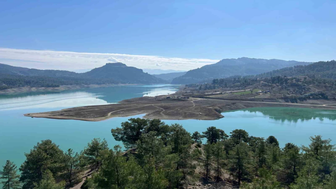 Su çekilince eski köy ortay açıktı