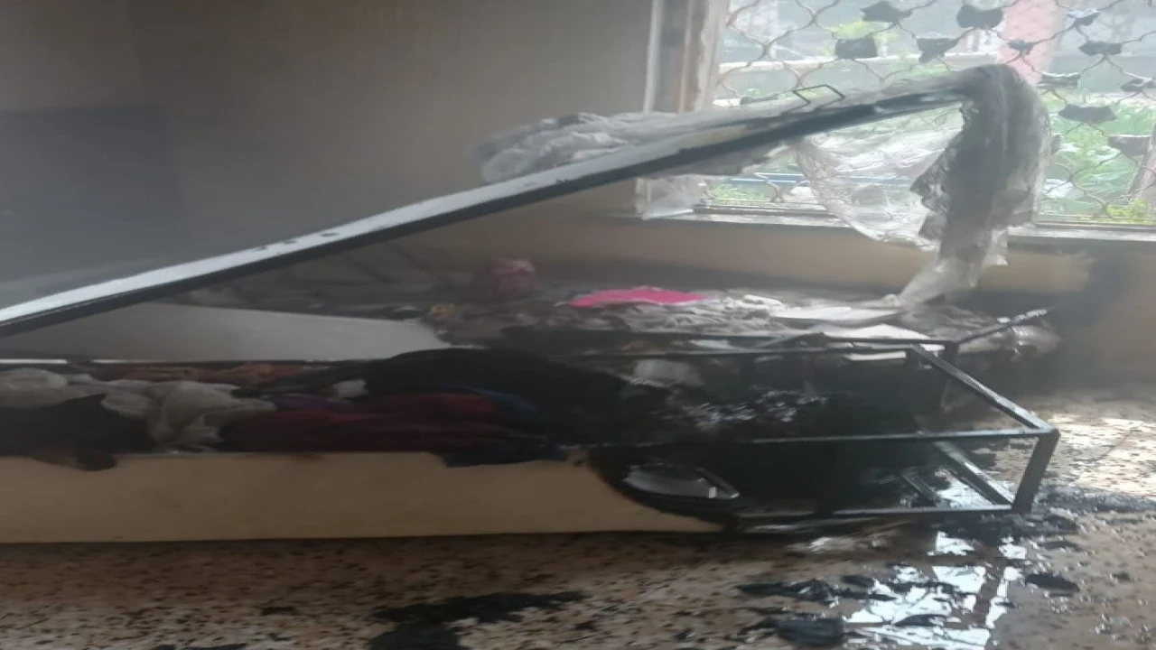 Tarsusta ev yangını