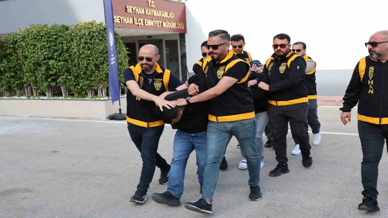 Vefa borcuna karşılık ev kurşunlamış: 3 tutuklama