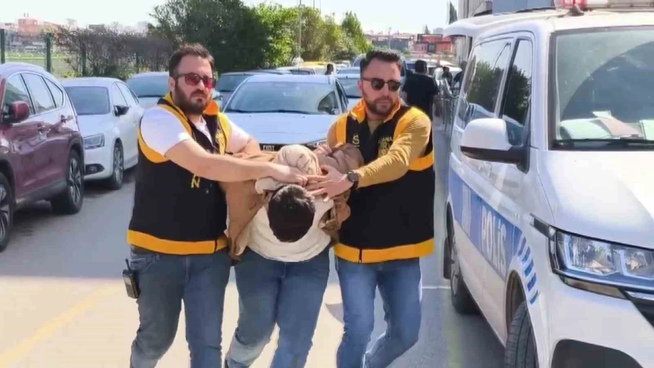 17 yaşındaki genci gasbedemeyince böyle dövdüler: 4 şüpheli yakalandı