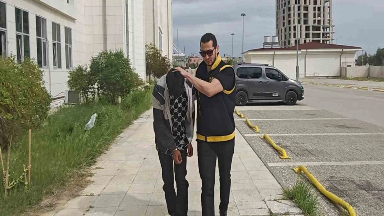 18 yaşındaki genç sevgilisini rahatsız eden şahsın babasını öldürdü