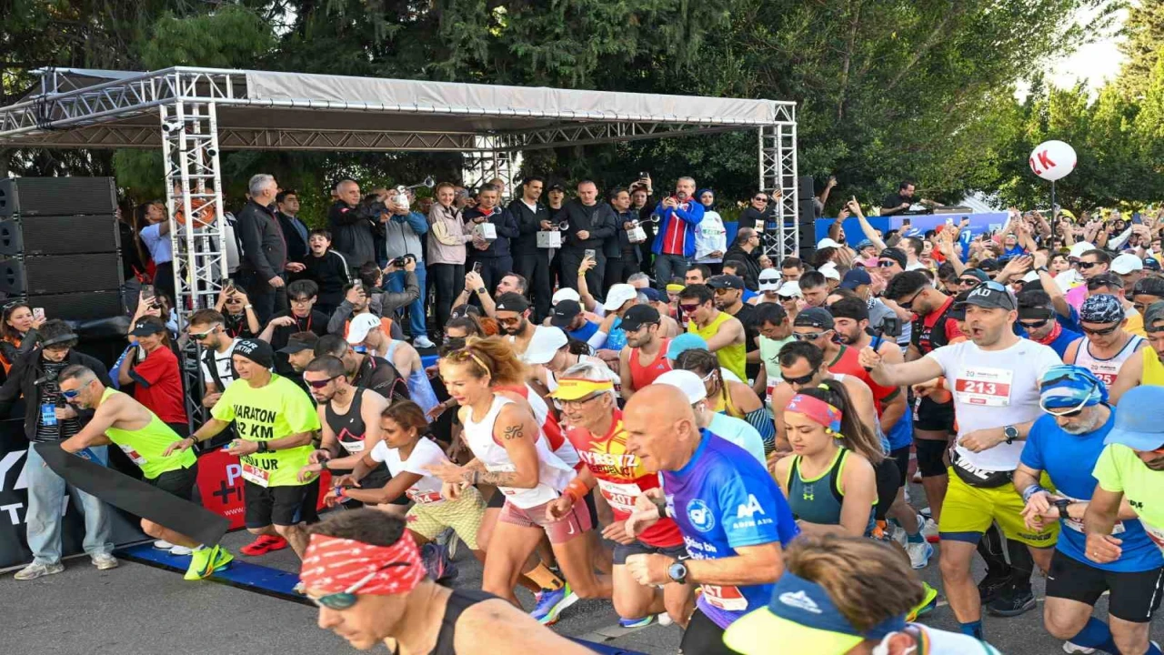 20. Uluslararası Runtalya maratonu Antalyada başladı