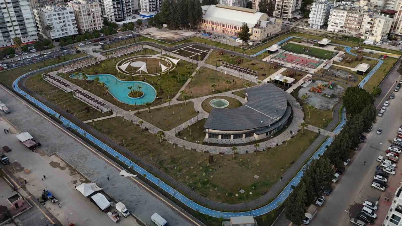 40 bin metrekarelik Millet Bahçesini vatandaşlar kullanmaya başladı