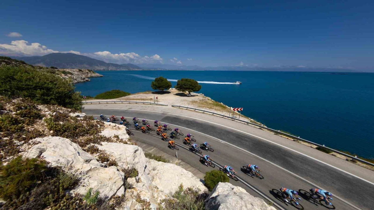 60. Cumhurbaşkanlığı Türkiye Bisiklet Turunda Kemer - Kalkan etabını Tibor Del Grosso kazandı