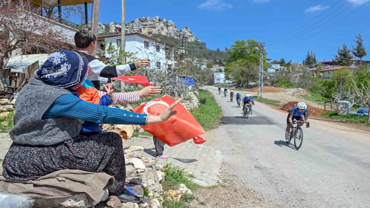 7. Tour of Mersin Uluslararası Bisiklet Turunda 3. etap tamamlandı
