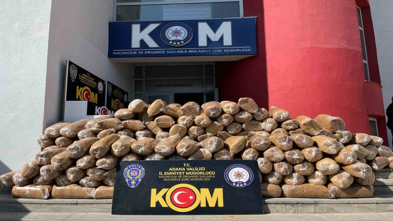 Adanada araçta 1 ton kaçak kıyılmış tütün ele geçirildi