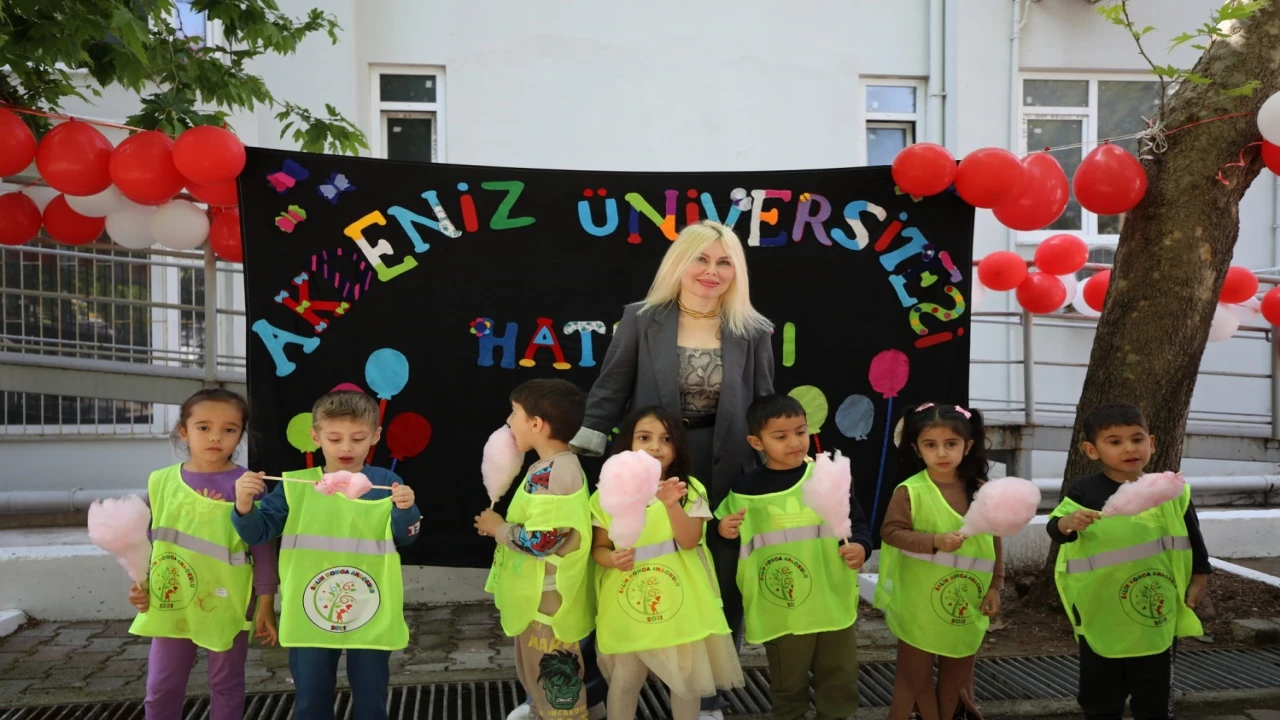 Akdeniz Üniversitesinde 5. Geleneksel Çocuk Şenliği düzenlendi